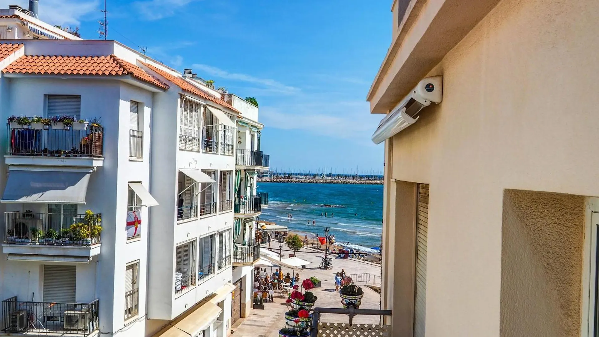 Apartment Sweet Raffaello Beach By Hello Homes Sitges